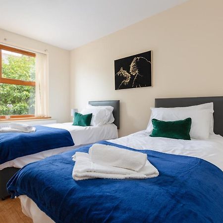 Albert - 5 Bedrooms Sleeps 11 Parking Wi-Fi Contractors Preston  Exterior photo