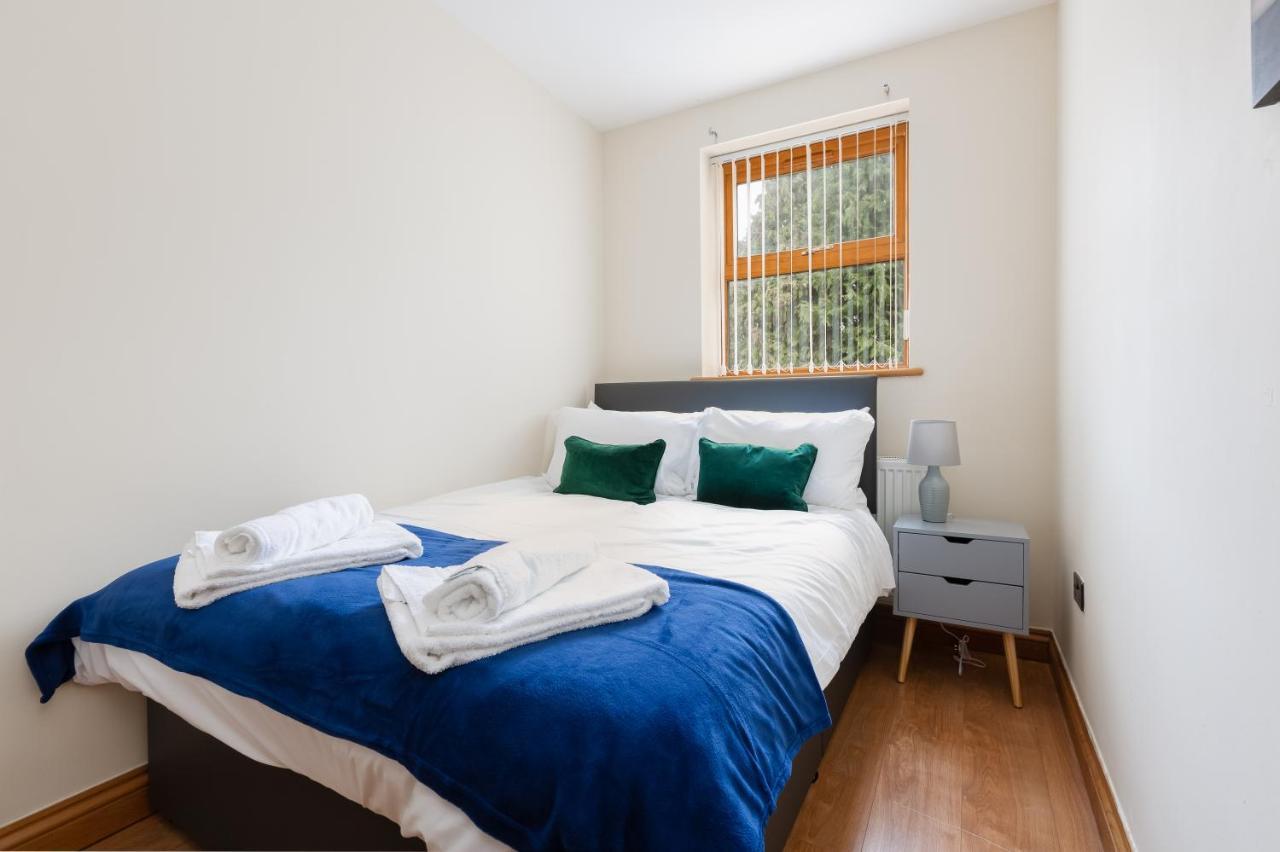 Albert - 5 Bedrooms Sleeps 11 Parking Wi-Fi Contractors Preston  Exterior photo