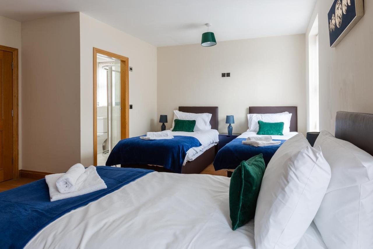 Albert - 5 Bedrooms Sleeps 11 Parking Wi-Fi Contractors Preston  Exterior photo