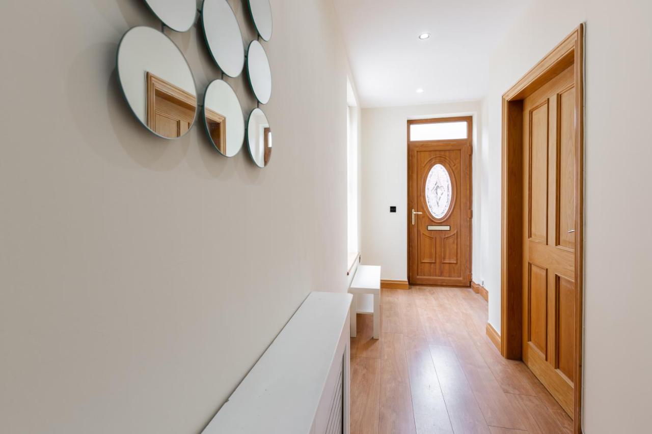 Albert - 5 Bedrooms Sleeps 11 Parking Wi-Fi Contractors Preston  Exterior photo
