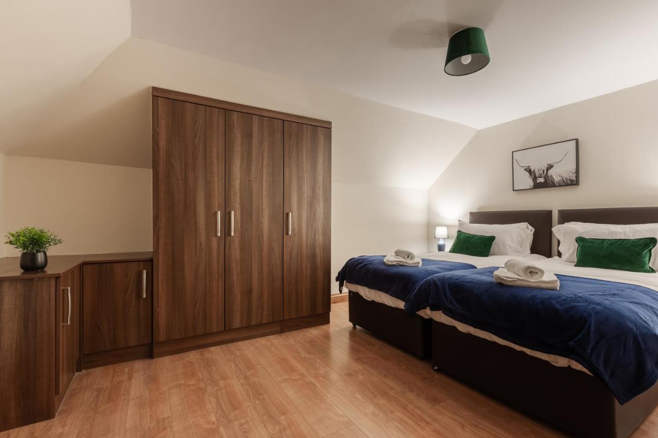 Albert - 5 Bedrooms Sleeps 11 Parking Wi-Fi Contractors Preston  Exterior photo