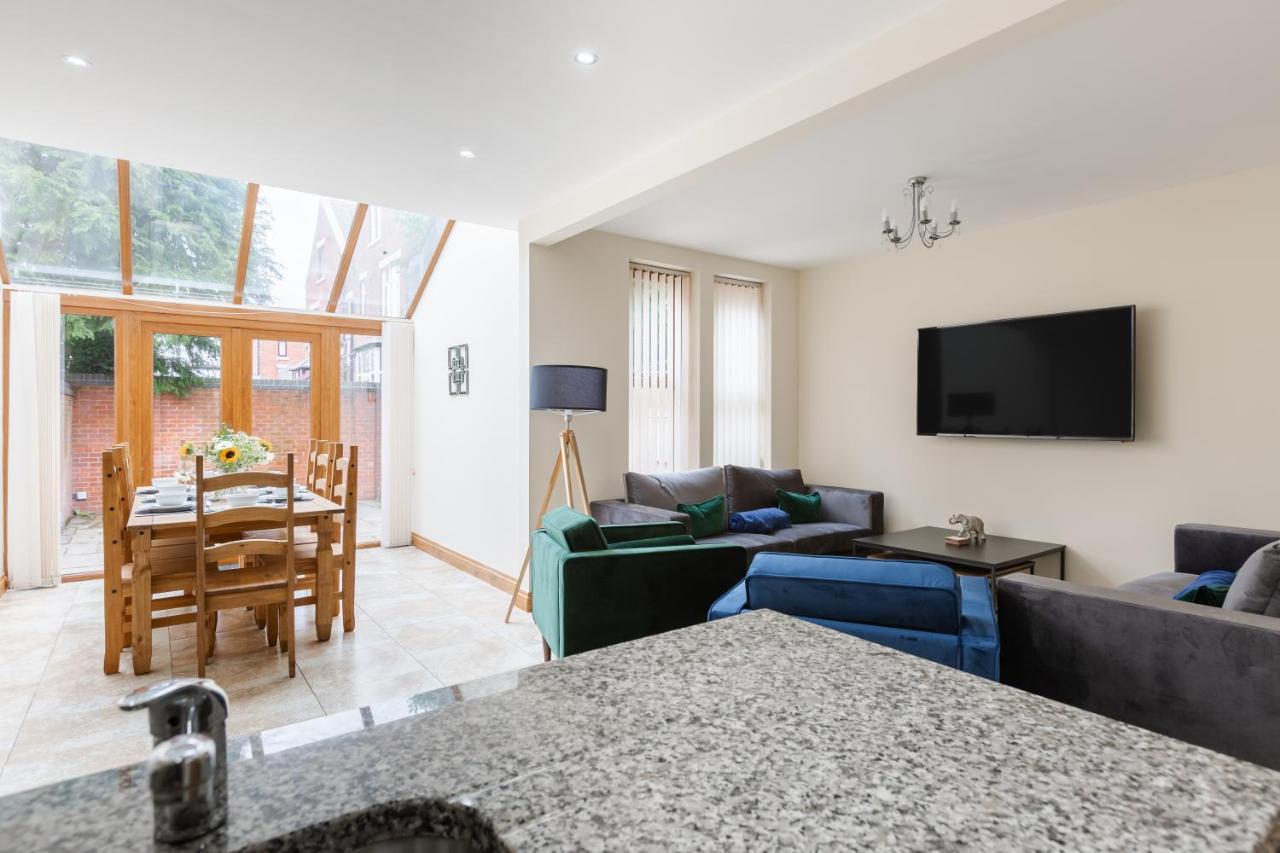 Albert - 5 Bedrooms Sleeps 11 Parking Wi-Fi Contractors Preston  Exterior photo